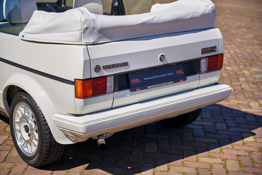 627e39134d55cf4180c4579c_VW Golf Cabrio - 12