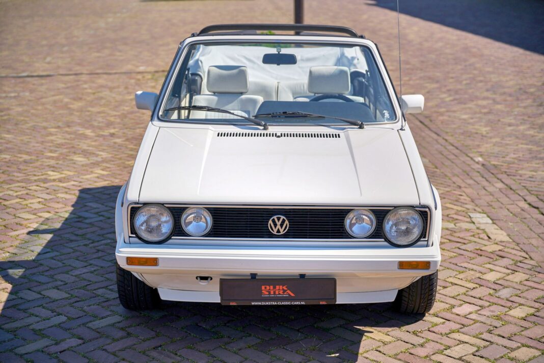 627e3a78afd0186f170b28bc_VW Golf Cabrio - 06-p-2000
