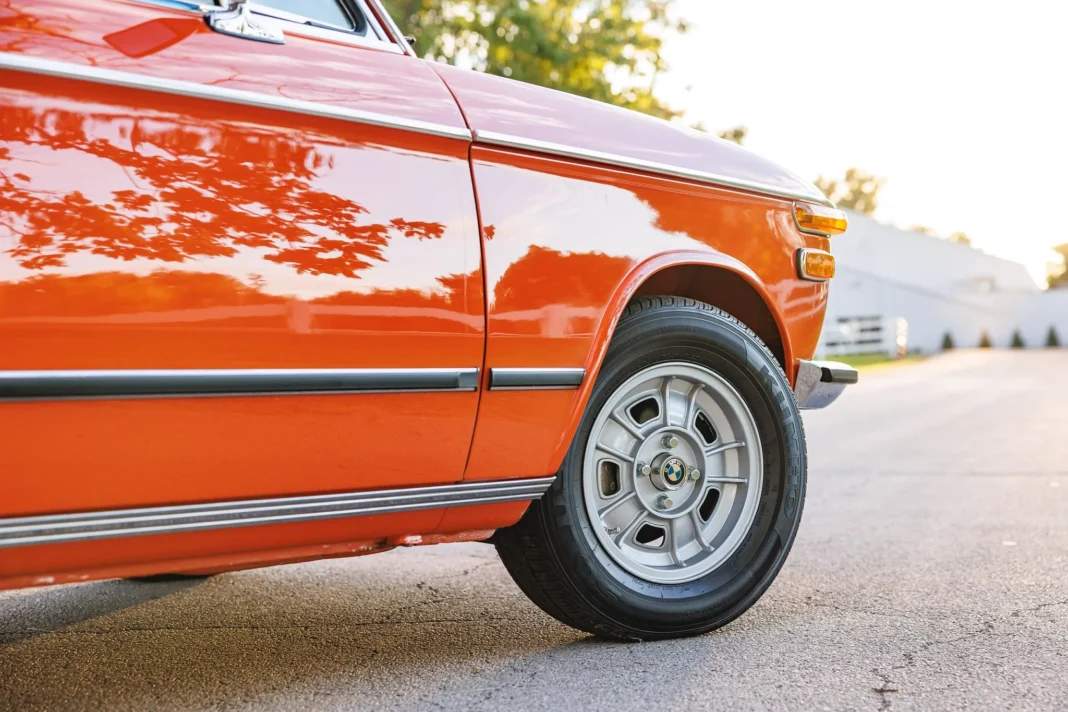 1972_bmw_2002tii_080-80180-scaled