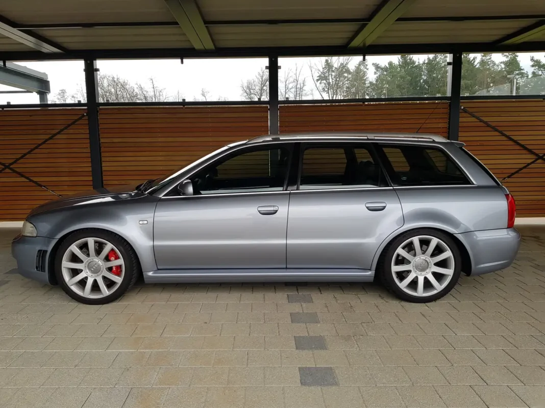 Audi 7b7c2af0-1a94-4733-a430-83f078547700_afeb7b23-f5fd-45ec-a71e-4a8bfac3e1d3