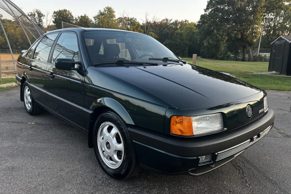 1993_volkswagen_passat_img_4241-20889