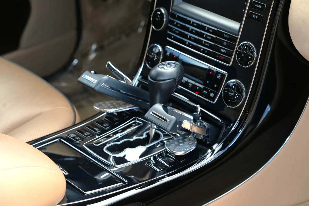 2010 Maybach 57 Zeppelin_170