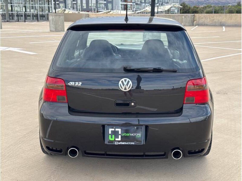 r32 5